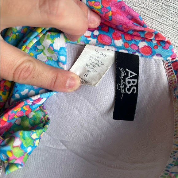 ABS Allen Schwartz bright colorful pattern twist bandeau style bikini size 6 - Picture 6 of 13